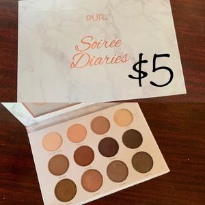 Eyeshadow palette